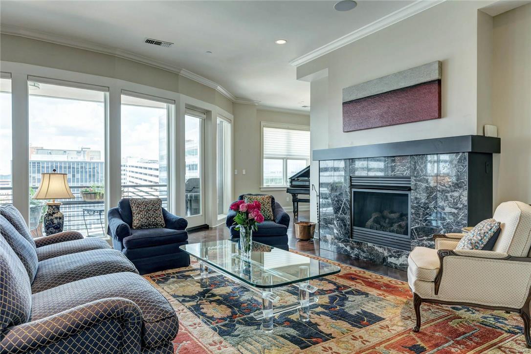 Crescent Condo - Residential