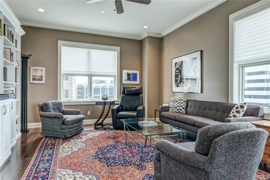 Crescent Condo - Residential