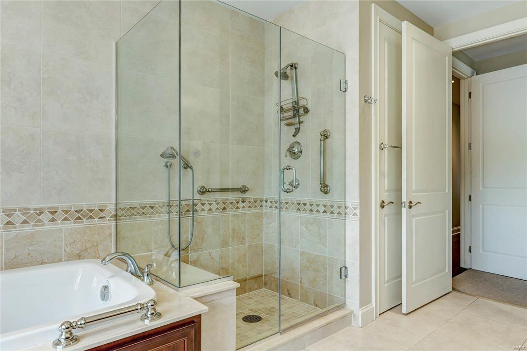 Crescent Condo - Residential