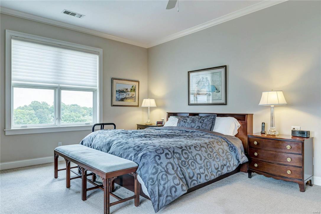 Crescent Condo - Residential