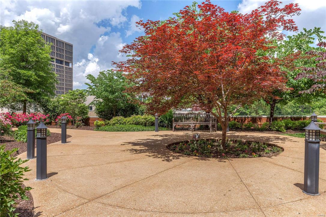 Crescent Condo - Residential