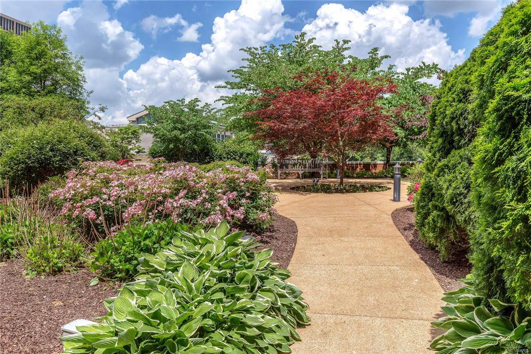 Crescent Condo - Residential