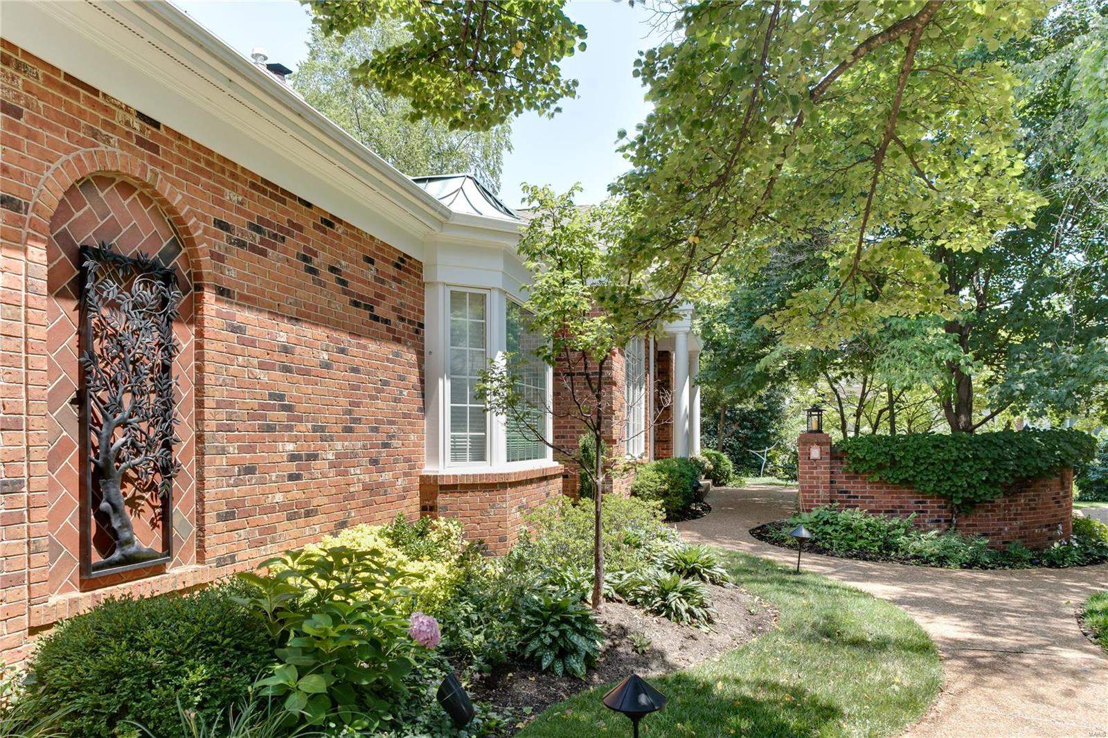 Sedgwick Place Condo - Residential