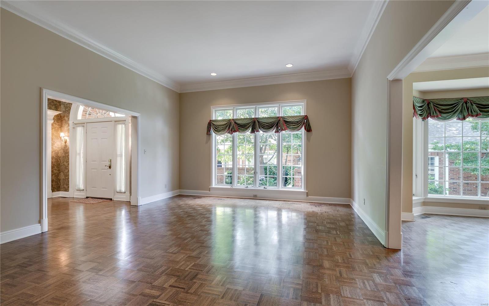 Sedgwick Place Condo - Residential