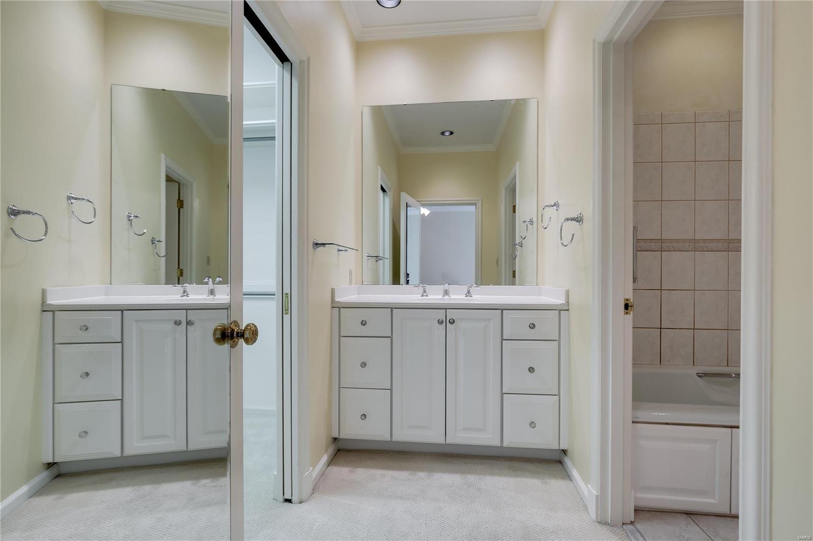 Sedgwick Place Condo - Residential