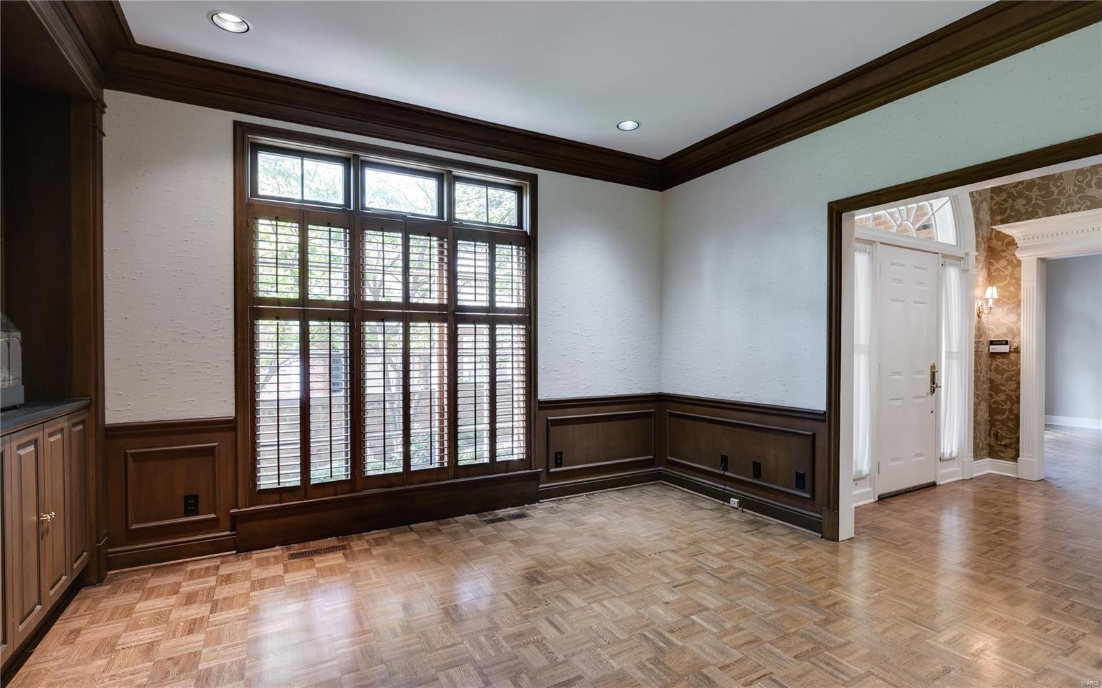 Sedgwick Place Condo - Residential