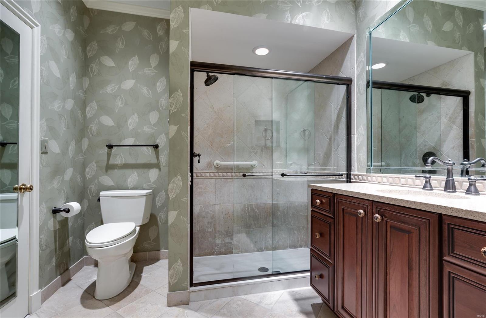 Sedgwick Place Condo - Residential