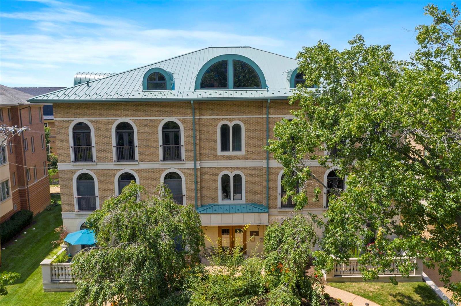 Shaw Park Villas - Residential