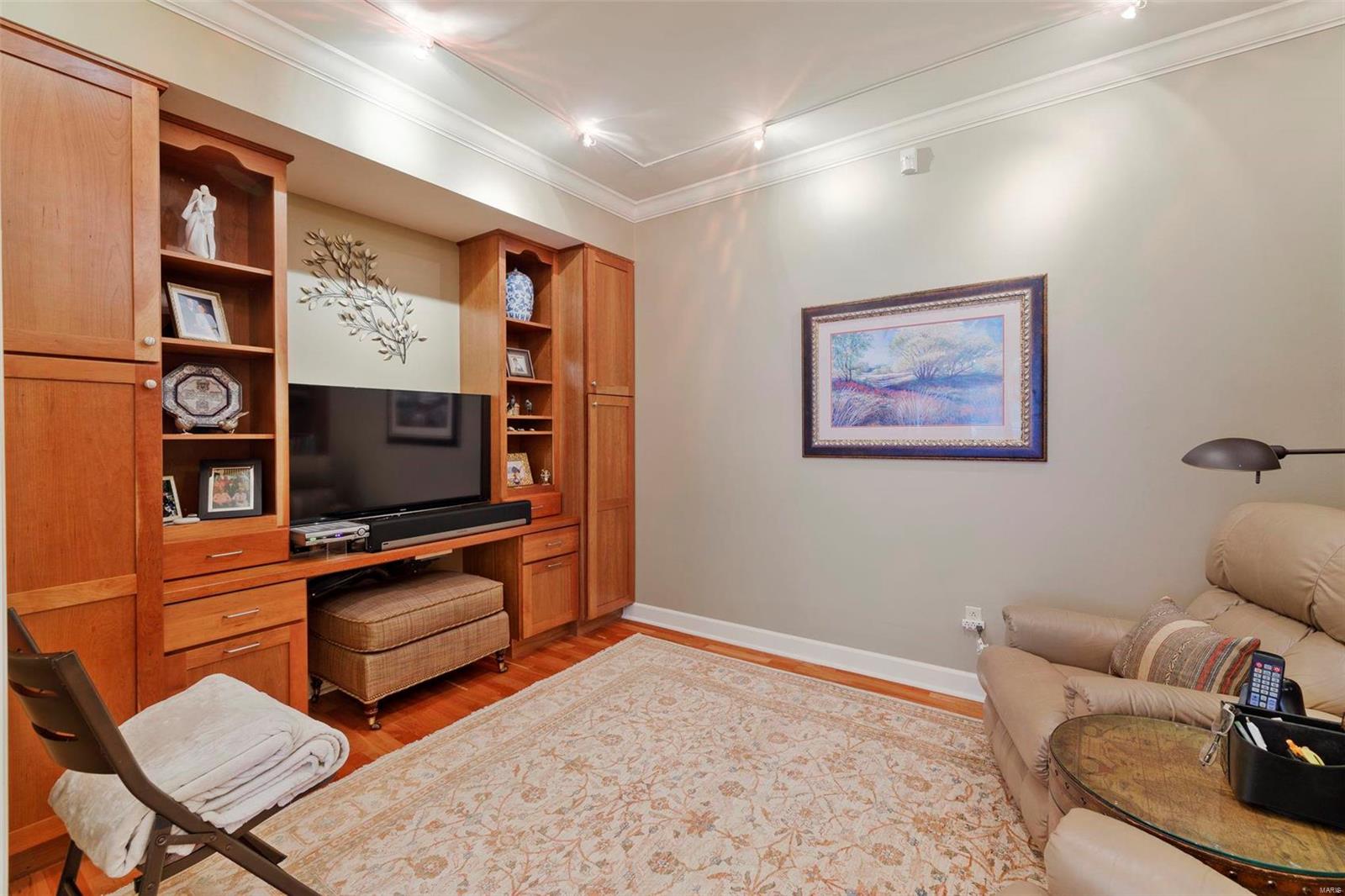 Shaw Park Villas - Residential