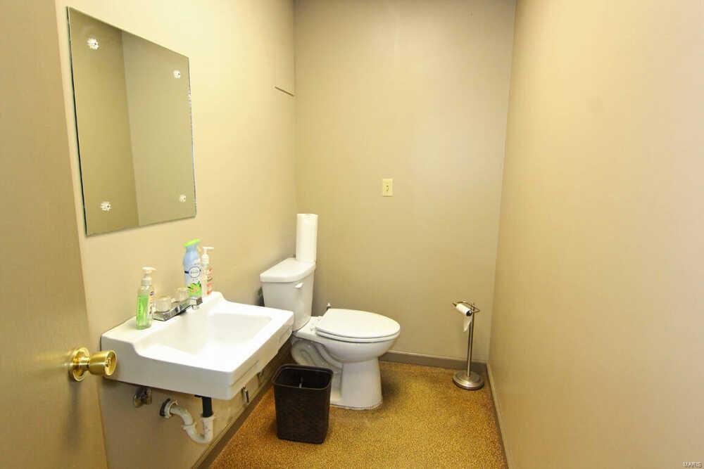 R L Sturdivants Sub - Commercial Sale