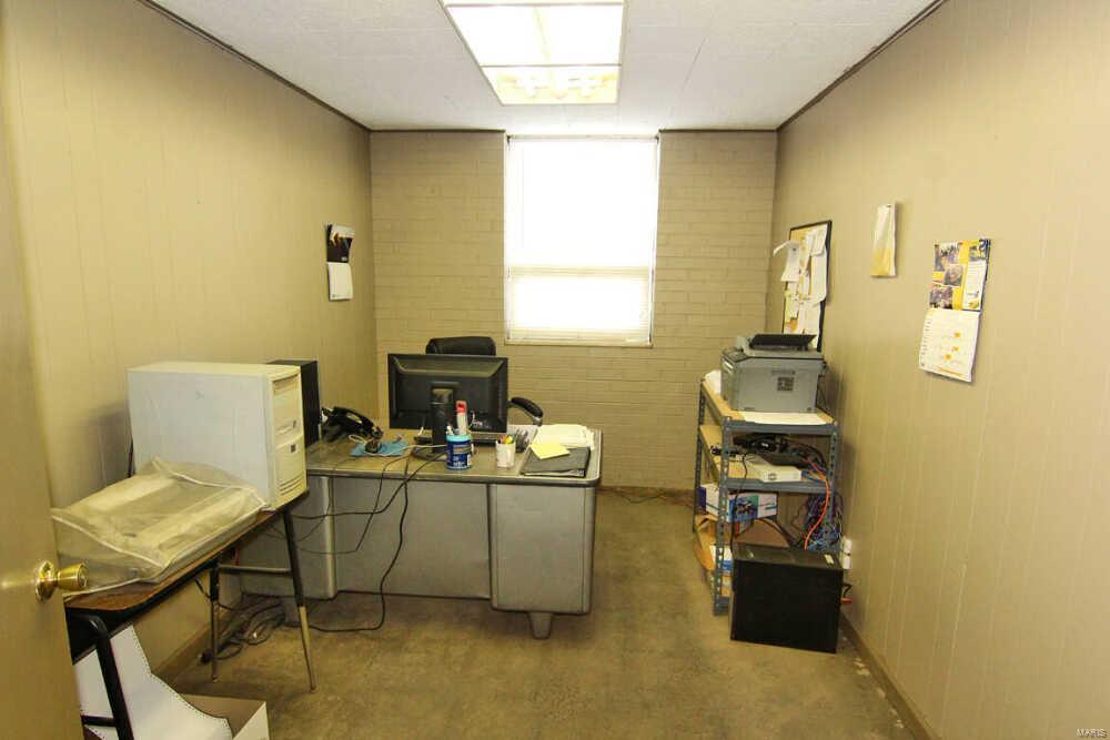 R L Sturdivants Sub - Commercial Sale