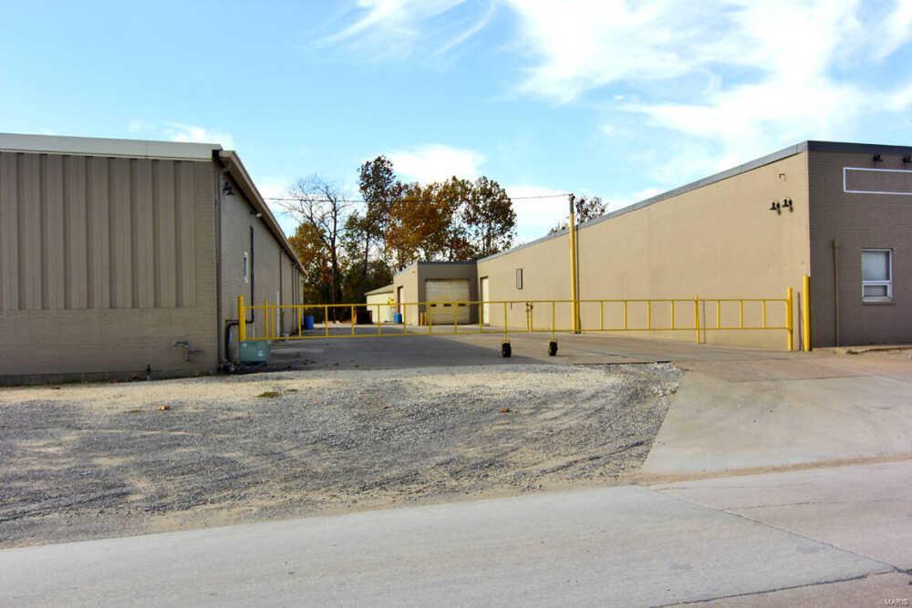 R L Sturdivants Sub - Commercial Sale