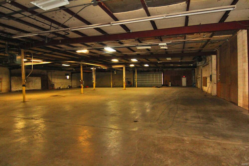 R L Sturdivants Sub - Commercial Sale