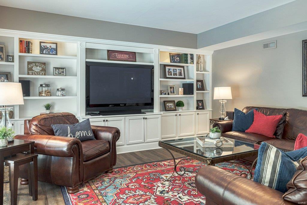 Heritage #22 - Residential