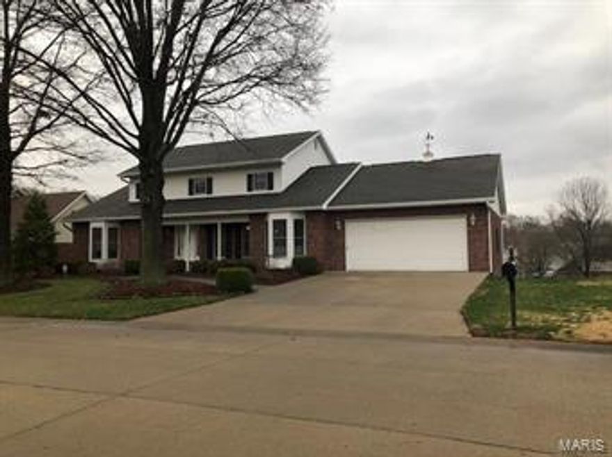 Additional Rooms: Sun Room