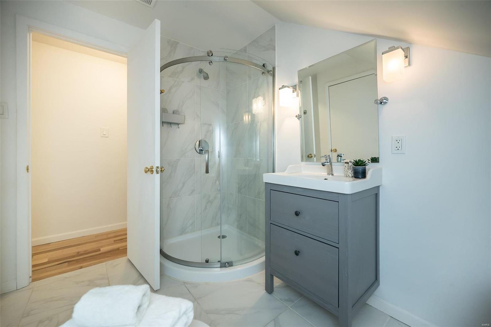 West Geyer Lane - Residential