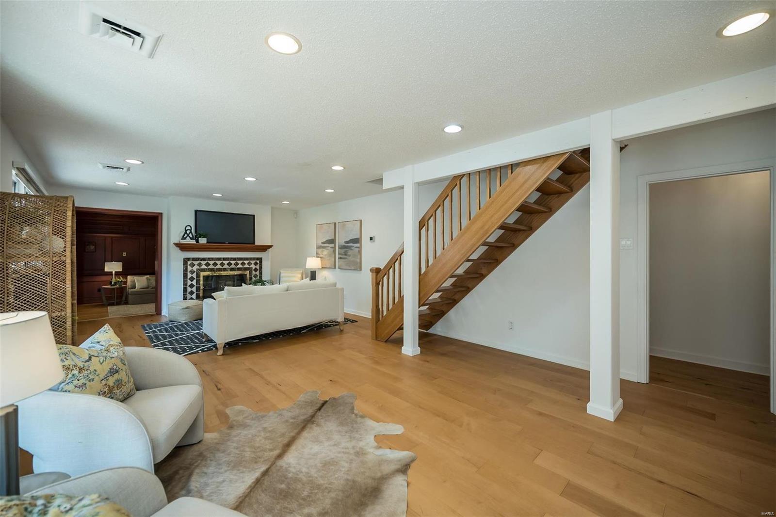 West Geyer Lane - Residential