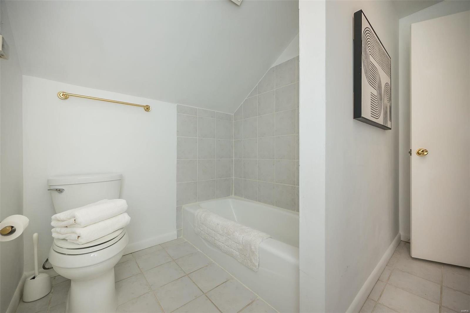 West Geyer Lane - Residential