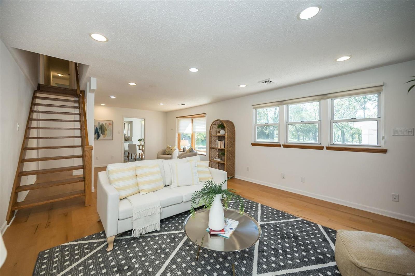 West Geyer Lane - Residential