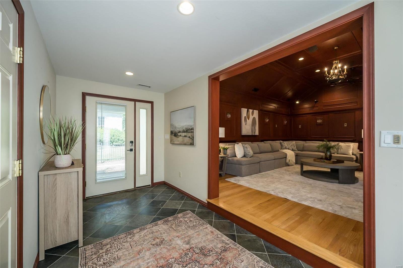 West Geyer Lane - Residential