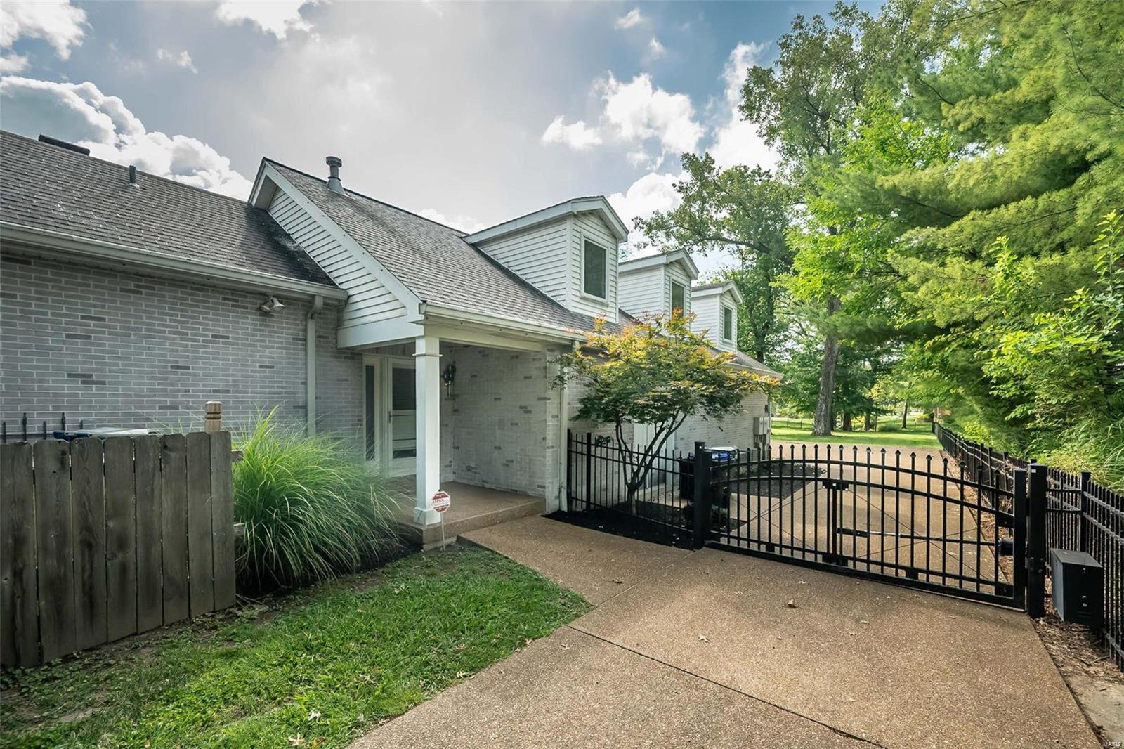 West Geyer Lane - Residential