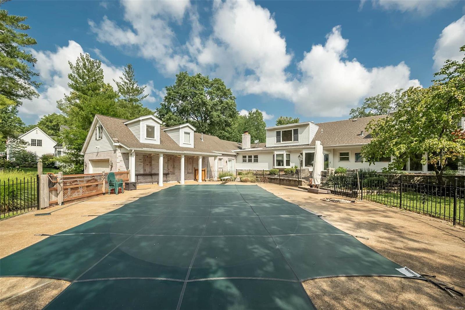 West Geyer Lane - Residential