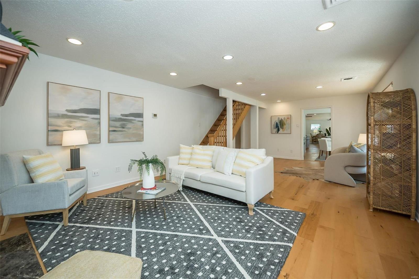 West Geyer Lane - Residential