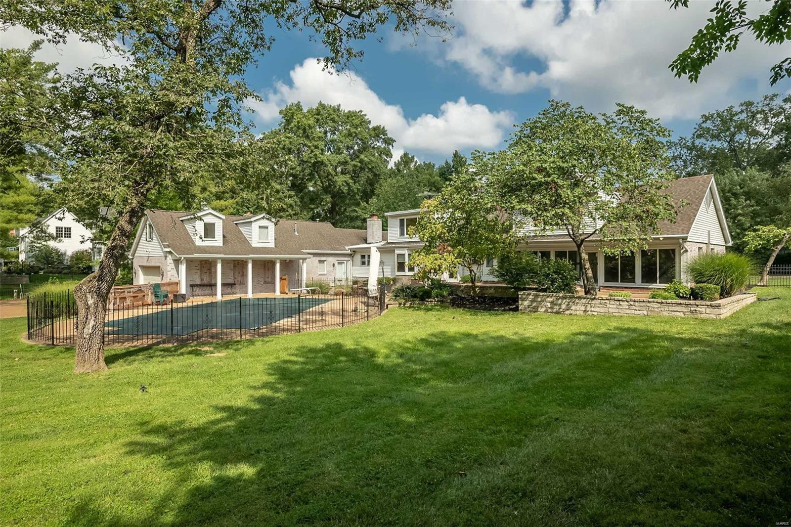 West Geyer Lane - Residential