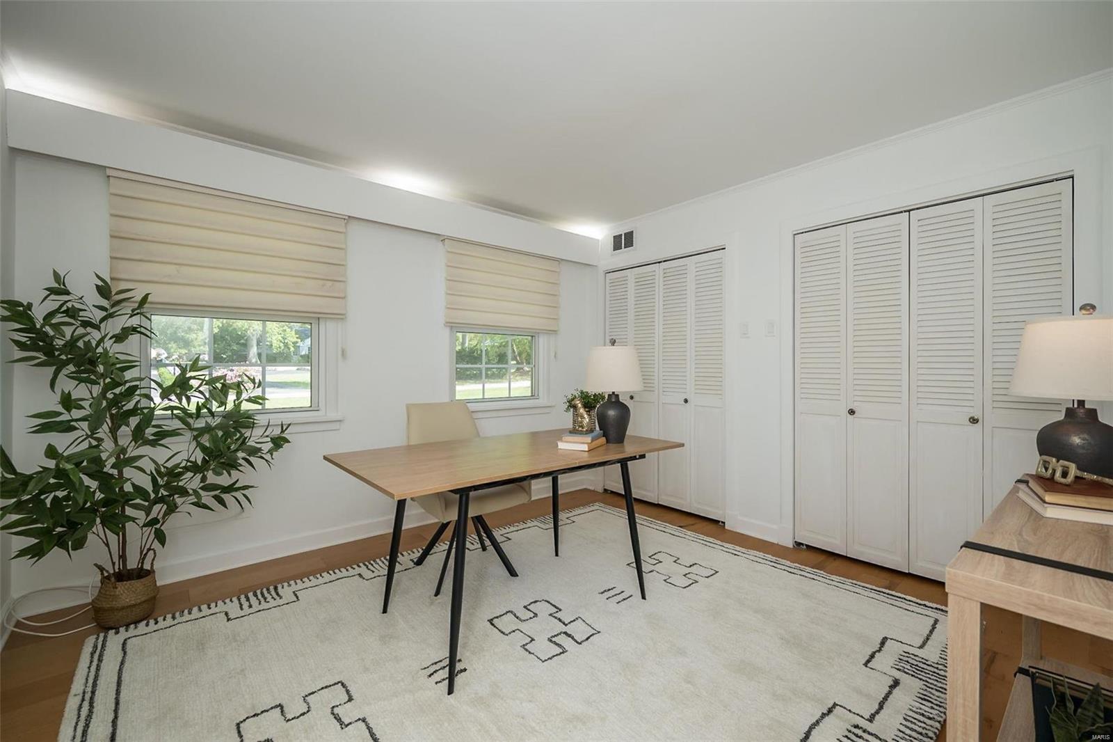 West Geyer Lane - Residential