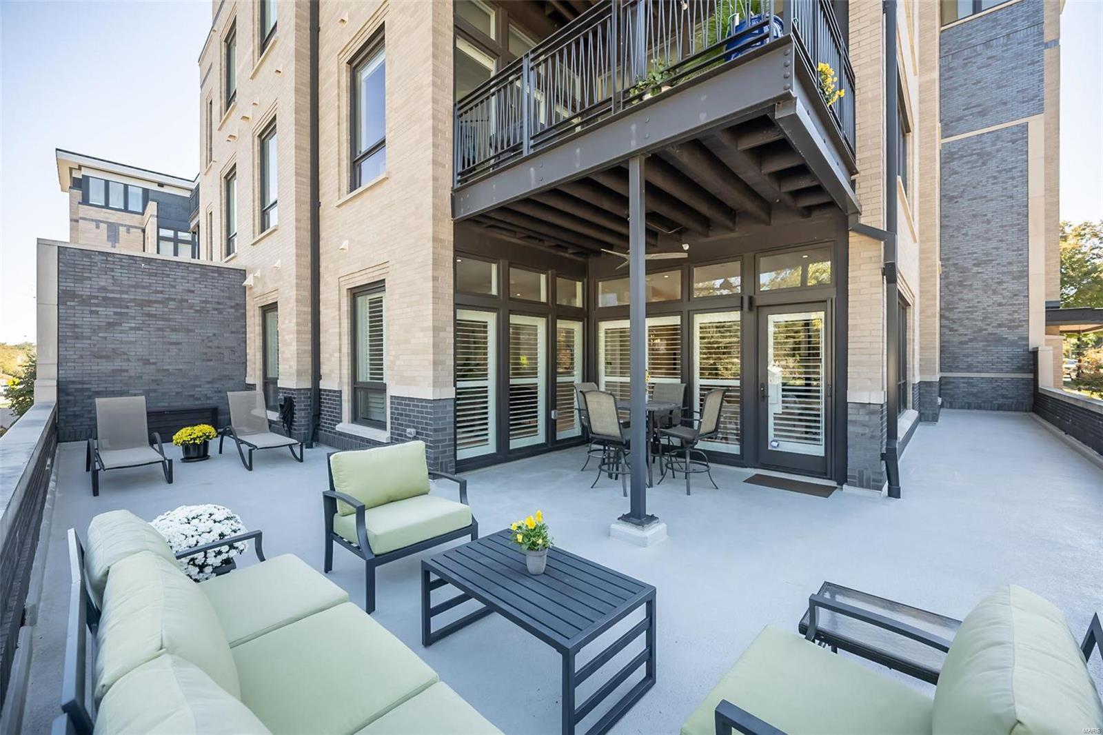 Barclay First Amd Condo The - Residential