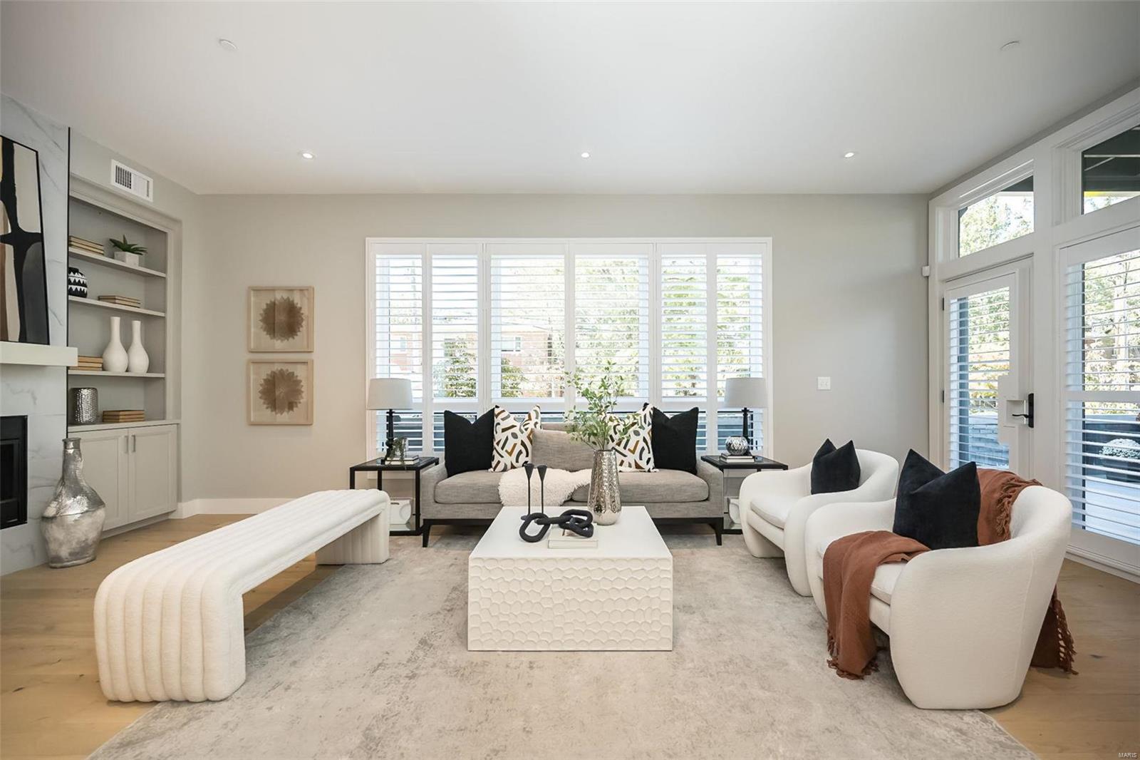 Barclay First Amd Condo The - Residential