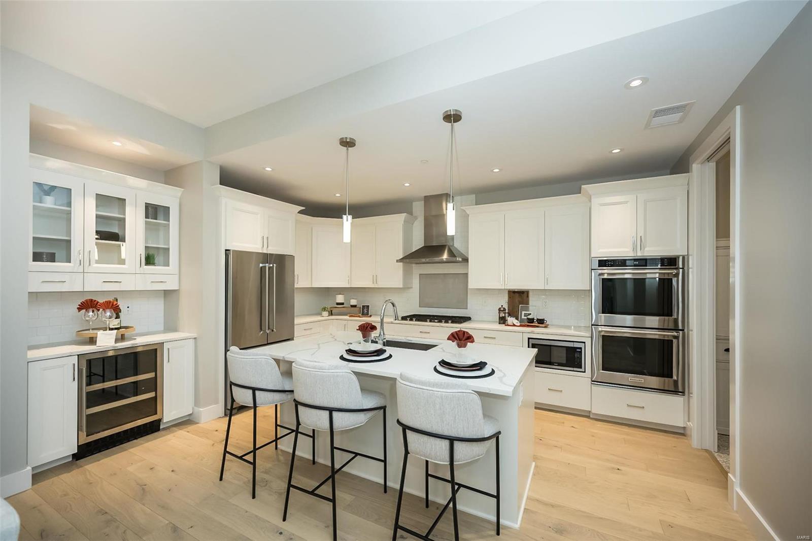 Barclay First Amd Condo The - Residential