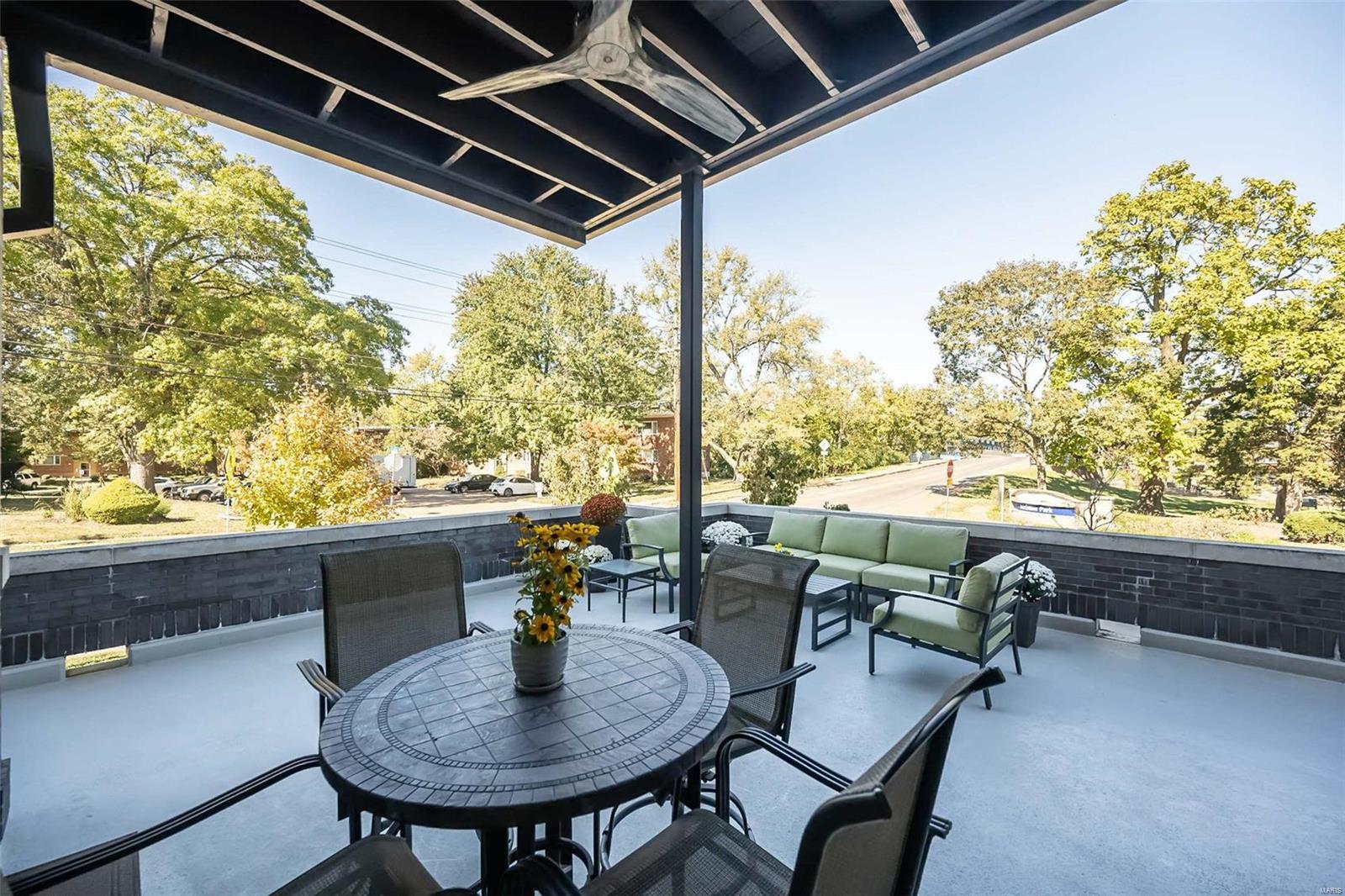 Barclay First Amd Condo The - Residential