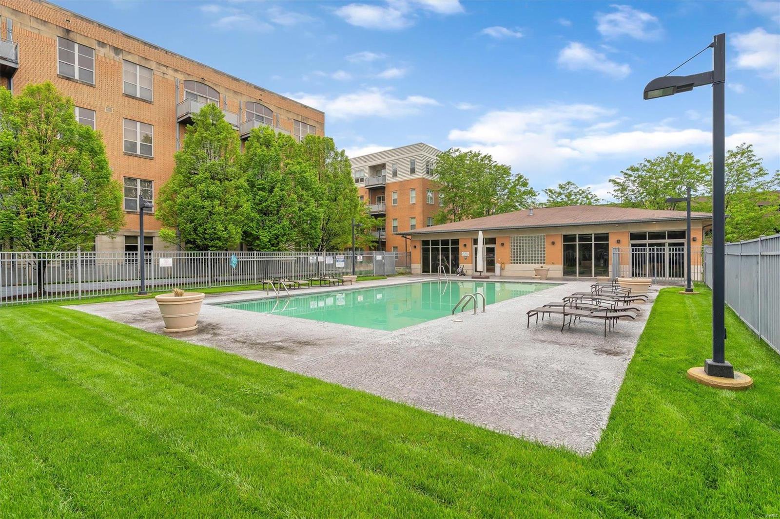 Summit Lofts A Condo Amd - Residential