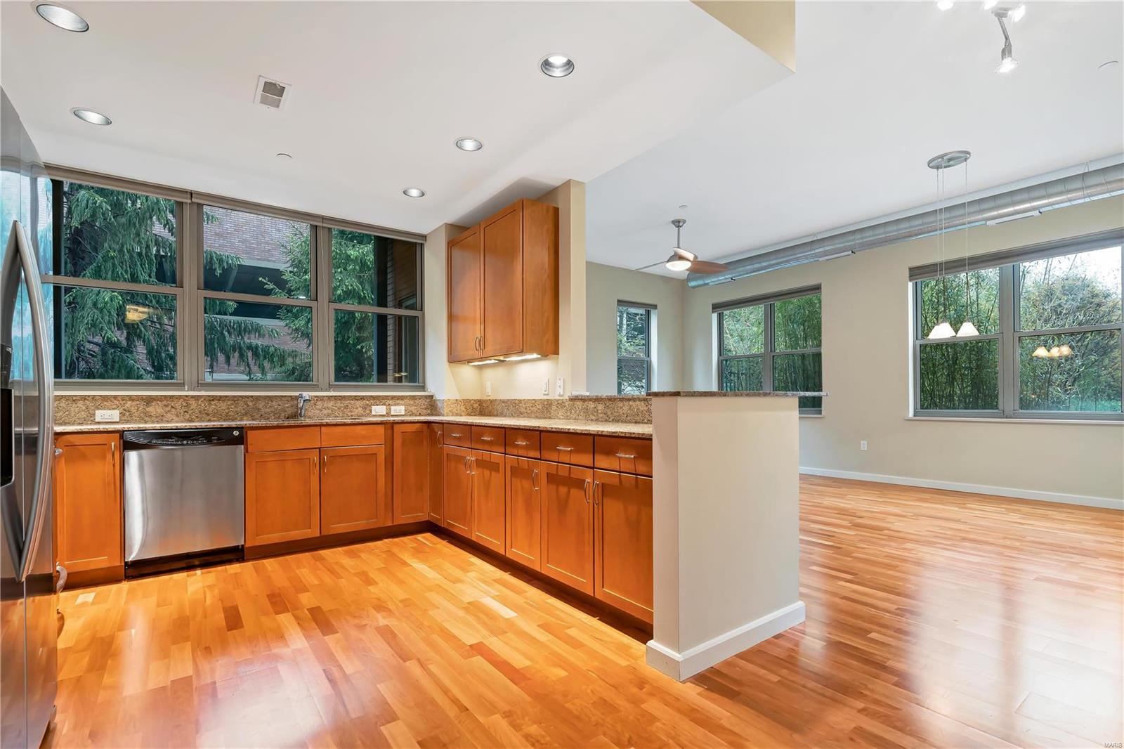 Summit Lofts A Condo Amd - Residential