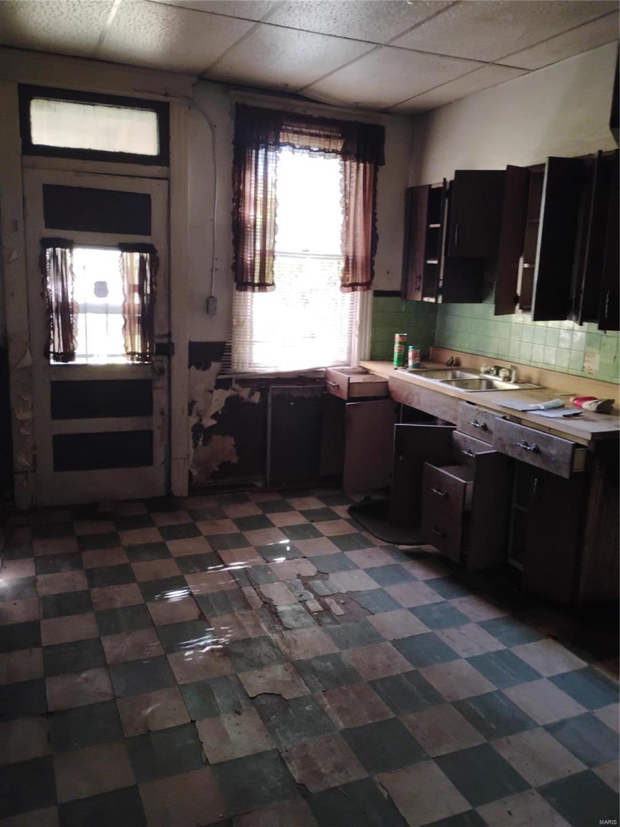 St Louis, Missouri 63115, United States, 1 Bedroom Bedrooms, ,1 BathroomBathrooms,Residential,Pending,33976