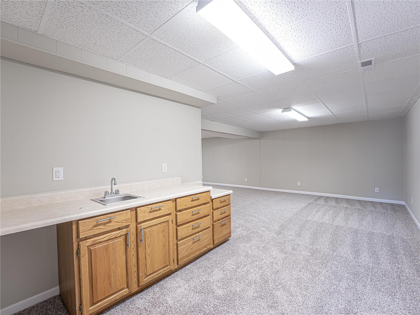 Reeds 1st Add - Residential