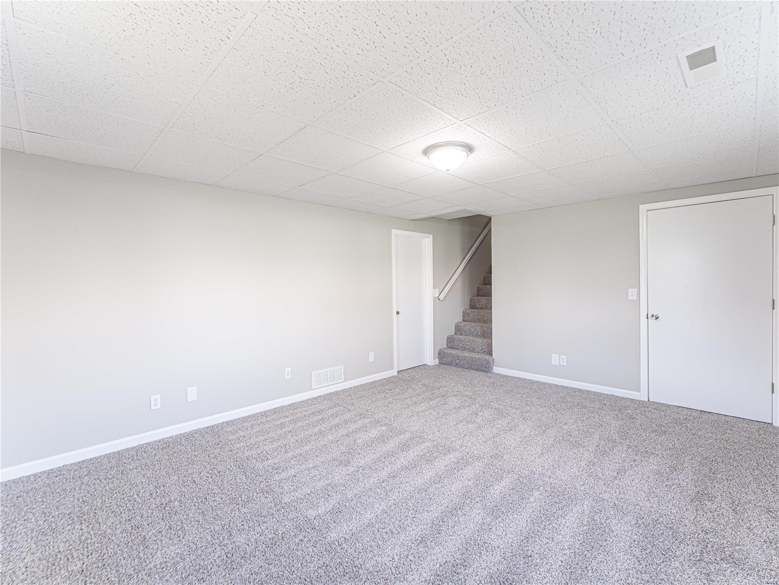 Reeds 1st Add - Residential