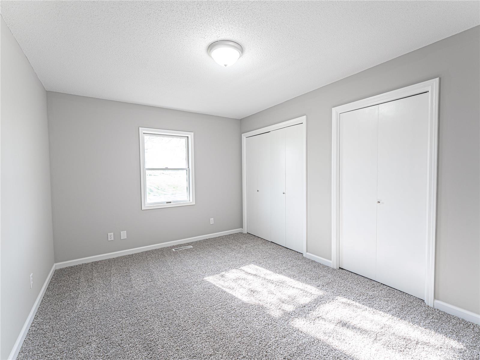 Reeds 1st Add - Residential