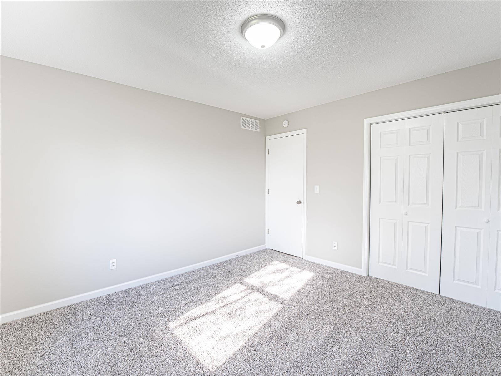 Reeds 1st Add - Residential