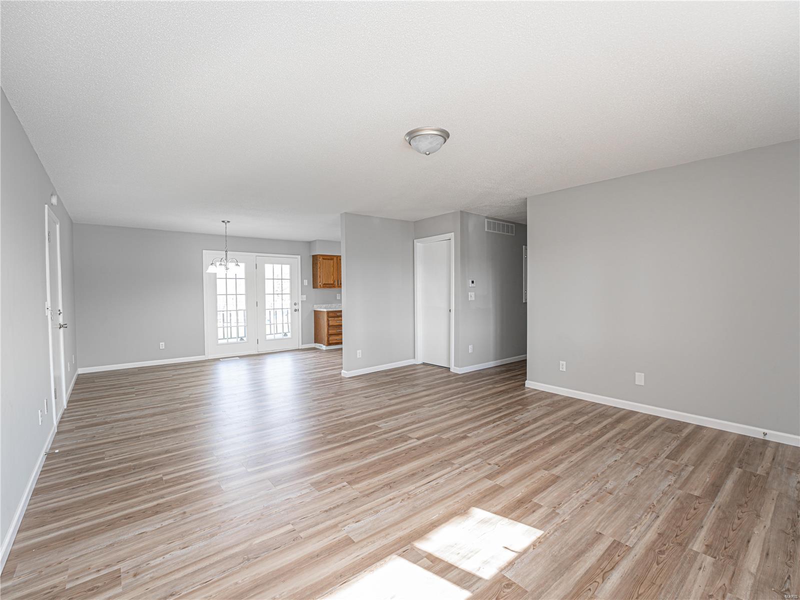 Reeds 1st Add - Residential