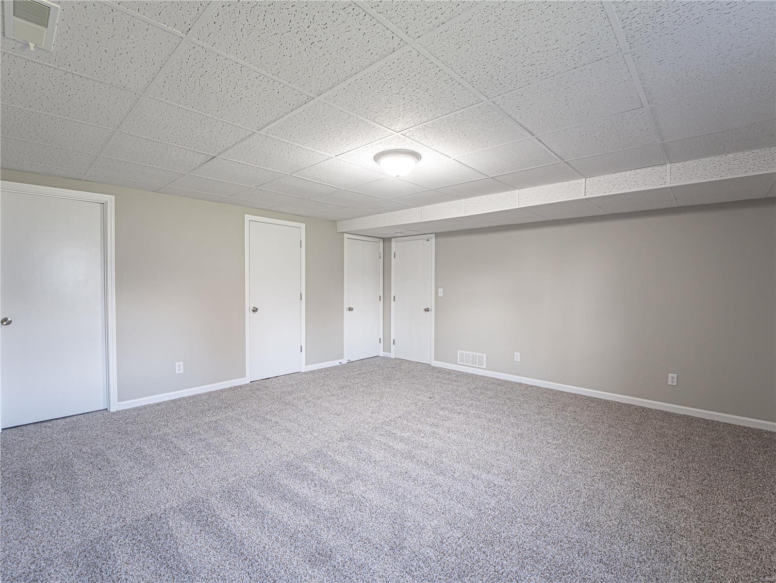 Reeds 1st Add - Residential