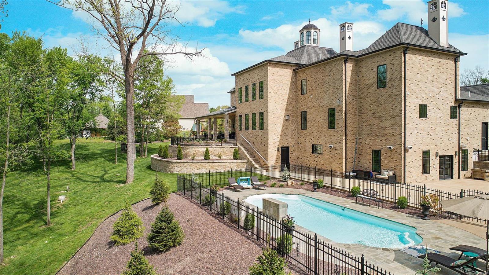 Ridgecreek Estate - Residential