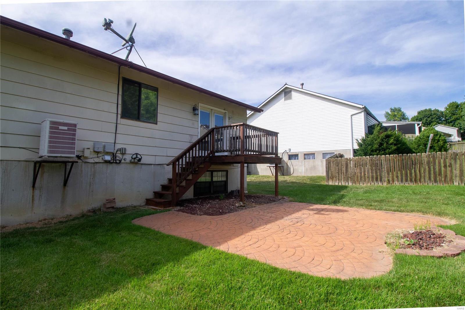 St Peters, Missouri 63376, United States, ,3 BathroomsBathrooms,Residential,Pending,46947