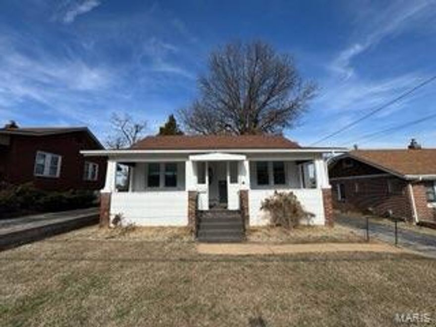 This nice 2 bedroom 1 bath home in overland is a must see! this single family home is 10 minutes from the airport and is in the  Ritenour school district. This home has a basement that you can access from outside, Large covered front porch for relaxing, Newer vinyl windows. freshly painted, new dishwasher, new garbage disposal, new bathroom vanity and more. Partially finished basement with laundry room. Oversize one car garage/workshop. Move in ready. Convenient location less than ten minutes from Clayton, Westport Plaza.

REQUIREMENTS FOR 9927 Niblic Dr :
•Rent is $1200.00 Month
•At least 600 Credit Score we are only looking at housing related situations
•Deposit is first month rent Depending on score may be more
•Small Dogs are Allowed NO CATS will Be 50% of The monthly rent Which is Refunded at end of lease
•Minimum 1 Year Lease

*APPLICATION is online that is a non refundable application fee of $60.00 per person over 18*