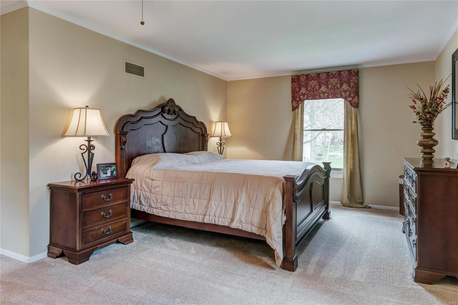 Sunnybrook Farm - Residential