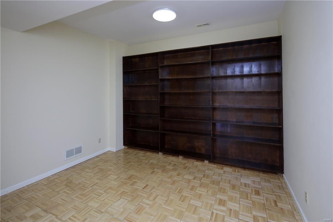 Chesterfield Lakes - Residential