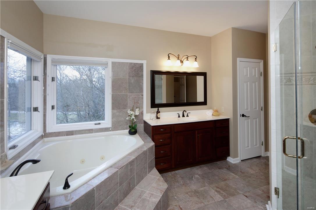 Chesterfield Lakes - Residential