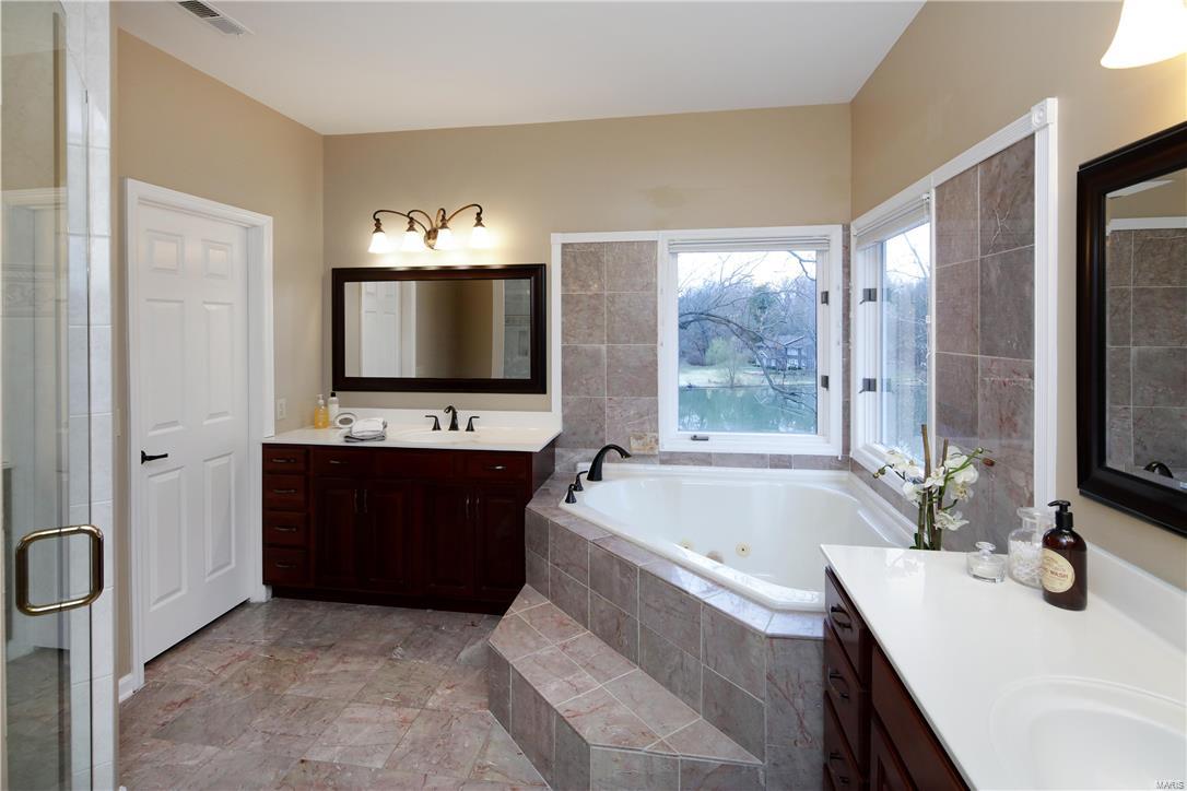 Chesterfield Lakes - Residential