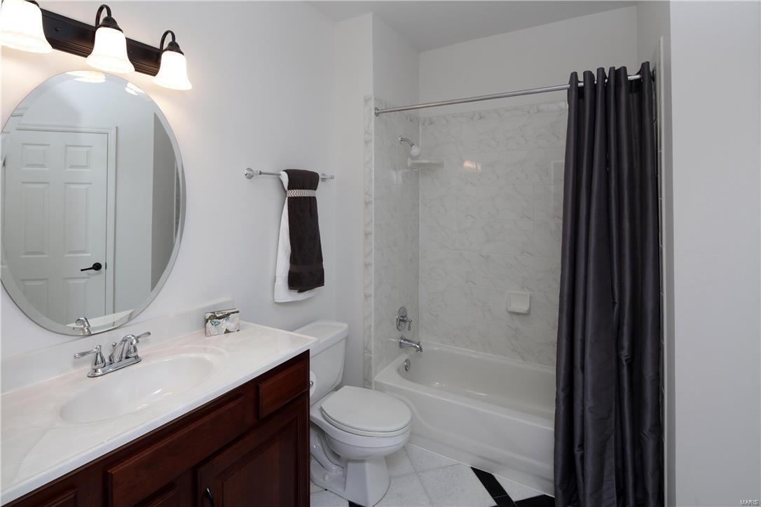 Chesterfield Lakes - Residential